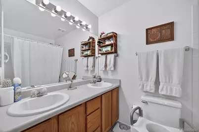 5721 W Asbury Place, Lakewood, CO 80227 - Photo 23