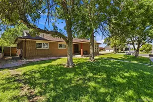 205 S Tucson Cir, Aurora, CO 80012 - Photo 37