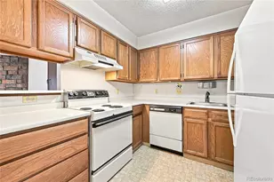 10251 W 44th Ave, Wheat Ridge, CO 80033 - Photo 7