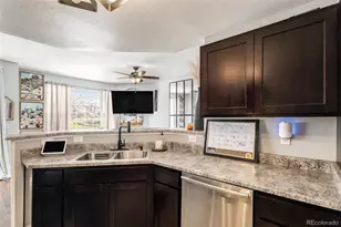 5714 N Gibralter Way, Aurora, CO 80019 - Photo 9