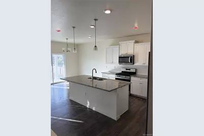 49 N Waterloo Street, Aurora, CO 80018 - Photo 3