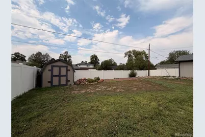 945 Dearborn Street, Aurora, CO 80011 - Photo 31