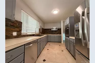 945 Dearborn Street, Aurora, CO 80011 - Photo 9