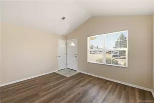 1748 Eagle St, Aurora, CO 80011 - Photo 3
