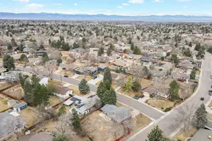 6906 S Spruce Dr, Centennial, CO 80112 - Photo 31