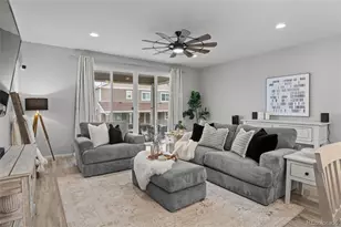 261 S Titus St, Aurora, CO 80018 - Photo 5