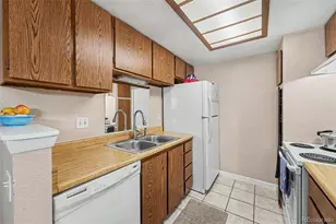 3484 S Eagle St, Aurora, CO 80014 - Photo 3