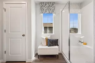 4553 N Versailles St, Aurora, CO 80019 - Photo 23