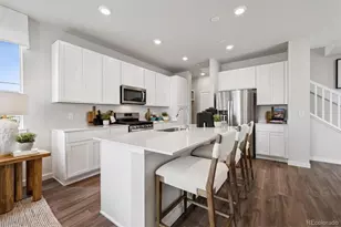 4553 N Versailles St, Aurora, CO 80019 - Photo 9