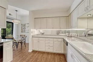 4250 S Olive St, Denver, CO 80237 - Photo 23