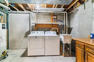 1550 S Syracuse St, Denver, CO 80231 - Photo 23