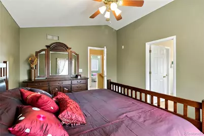 22262 E Navarro Place, Aurora, CO 80018 - Photo 21