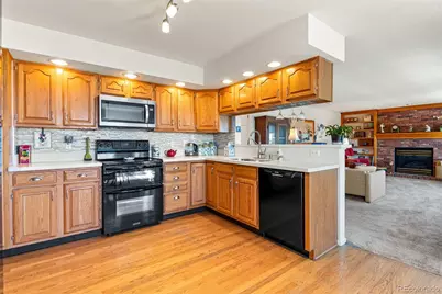 8586 Meadow Creek Drive, Highlands Ranch, CO 80126 - Photo 7