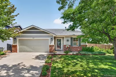 15895 Robins Drive, Denver, CO 80239 - Photo 1