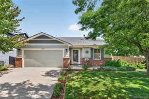15895 Robins Dr, Denver, CO 80239 - Photo 1