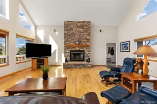 1613 Horseshoe Cir, Longmont, CO 80504 - Photo 13