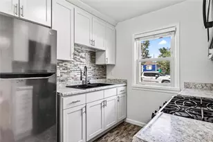 1173 Chester St, Aurora, CO 80010 - Photo 5
