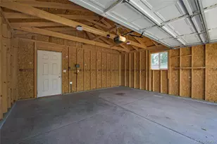 1173 Chester St, Aurora, CO 80010 - Photo 17