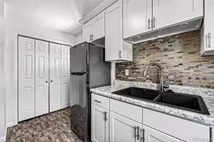 1173 Chester St, Aurora, CO 80010 - Photo 7