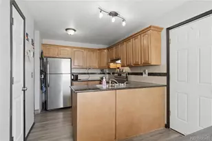 1651 Killarney St, Aurora, CO 80011 - Photo 9