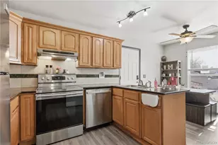 1651 Killarney St, Aurora, CO 80011 - Photo 11
