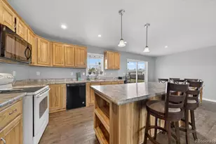 736 Indiana Ave, Limon, CO 80828 - Photo 17