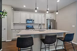 21892 E Quincy Cir, Aurora, CO 80015 - Photo 7