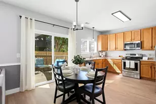 339 Ivory Cir, Aurora, CO 80011 - Photo 9