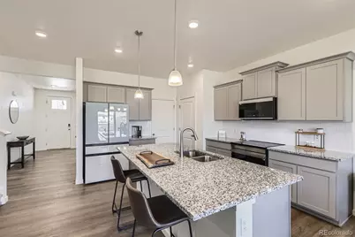 27425 E Byers Place, Aurora, CO 80018 - Photo 9