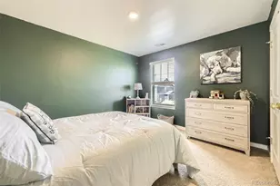 27425 E Byers Pl, Aurora, CO 80018 - Photo 23