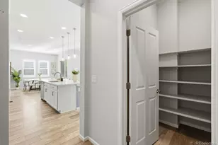 6807 S Riverwood Way, Aurora, CO 80016 - Photo 7