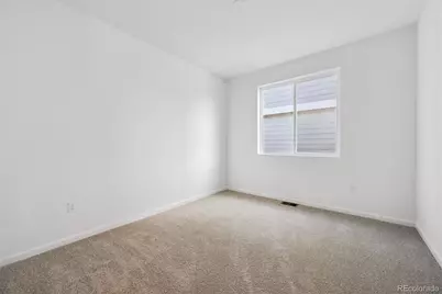 9182 Telluride Court, Commerce City, CO 80022 - Photo 9
