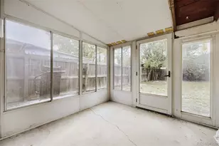 711 Troy Ct, Aurora, CO 80011 - Photo 33