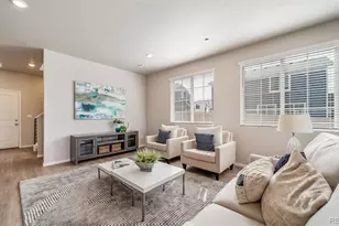 10055 Scranton Ct, Commerce City, CO 80022 - Photo 7