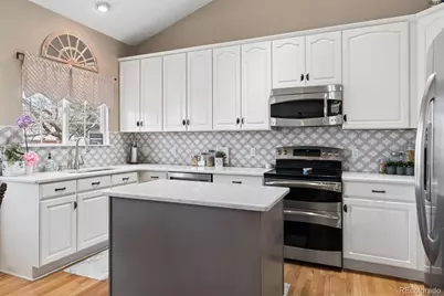 9825 Thornbury Way, Highlands Ranch, CO 80129 - Photo 5