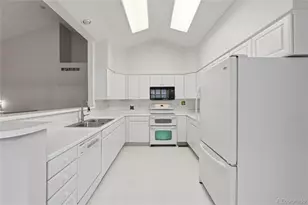 2243 S Yosemite Cir, Denver, CO 80231 - Photo 9