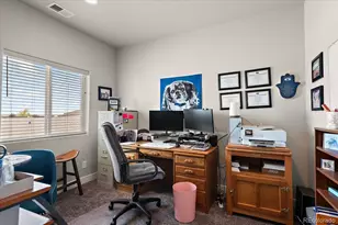 606 S Calaveras Dr, Pueblo, CO 81007 - Photo 15