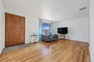 3015 Carson St, Aurora, CO 80011 - Photo 7