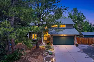 927 Oakwood Dr, Castle Rock, CO 80104 - Photo 3