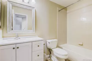 7621 S Quatar Way, Aurora, CO 80016 - Photo 11