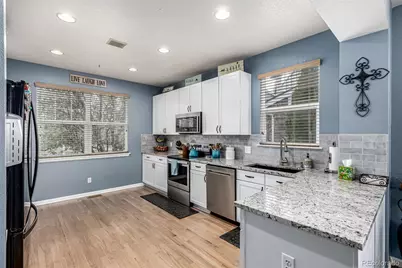 1305 S Biloxi Court, Aurora, CO 80018 - Photo 7