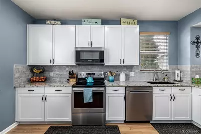 1305 S Biloxi Court, Aurora, CO 80018 - Photo 9