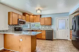 2735 S Delaware St, Englewood, CO 80110 - Photo 13