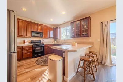 10465 Olathe Way, Commerce City, CO 80022 - Photo 7
