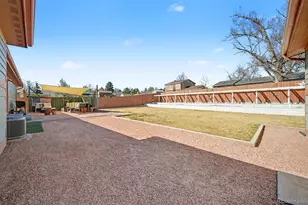 10621 Oak St, Westminster, CO 80021 - Photo 37