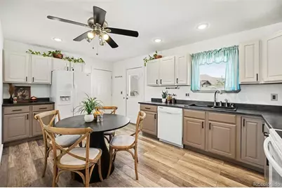 10621 Oak Street, Westminster, CO 80021 - Photo 9