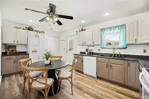 10621 Oak St, Westminster, CO 80021 - Photo 9