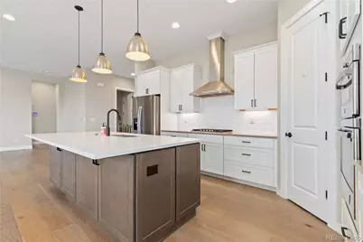 687 Easton Court, Castle Rock, CO 80104 - Photo 5