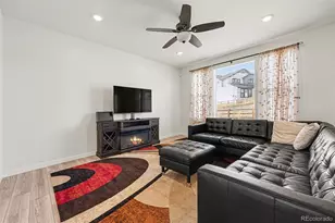 39149 Braxton Ln, Elizabeth, CO 80107 - Photo 3