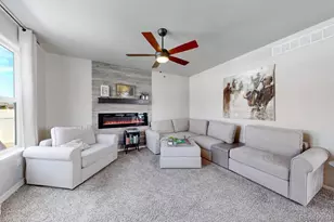 1002 Maplebrook Dr, Windsor, CO 80550 - Photo 17